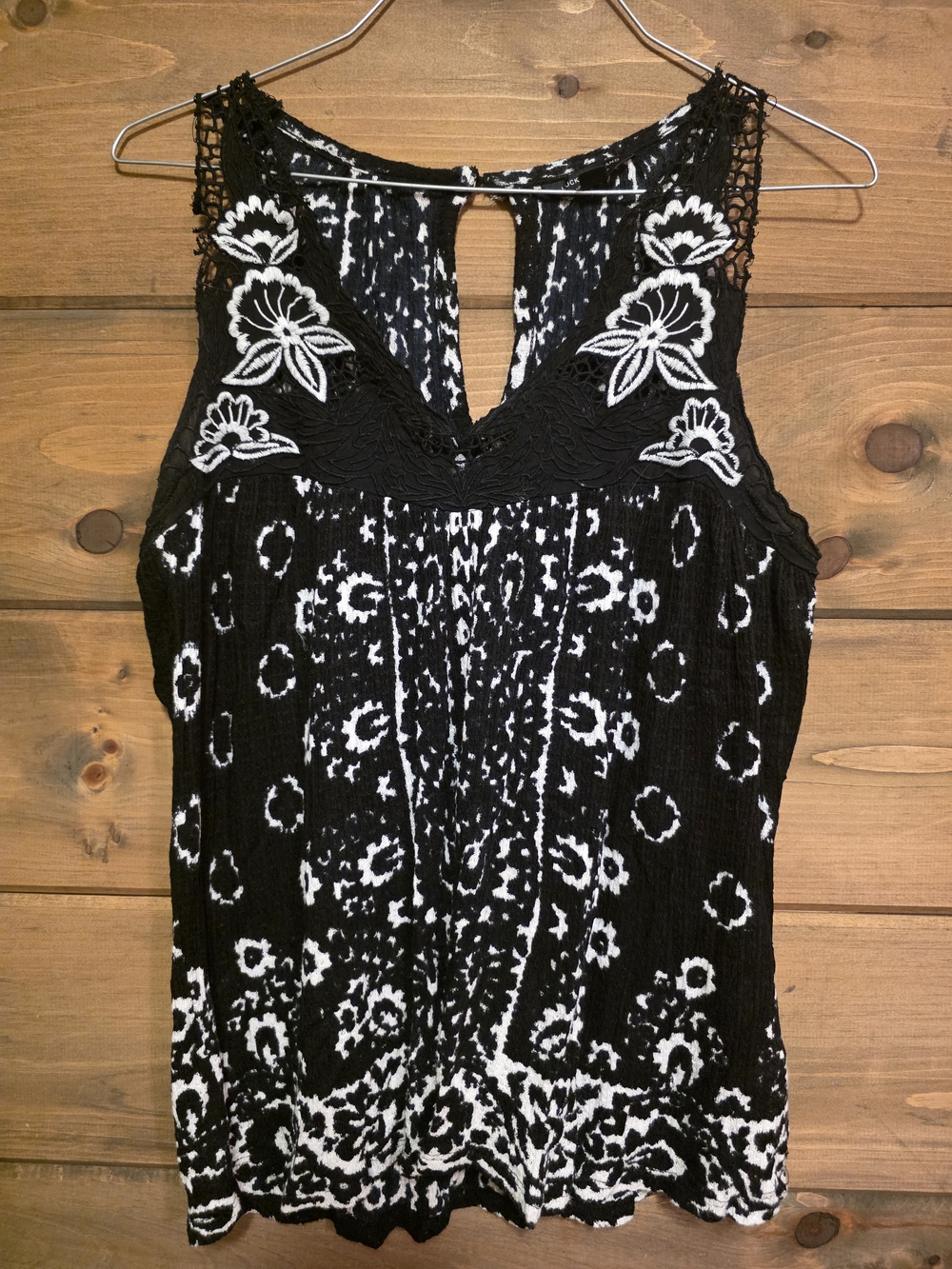Lucky Brand Black & White Floral Lace-Trim Camisole